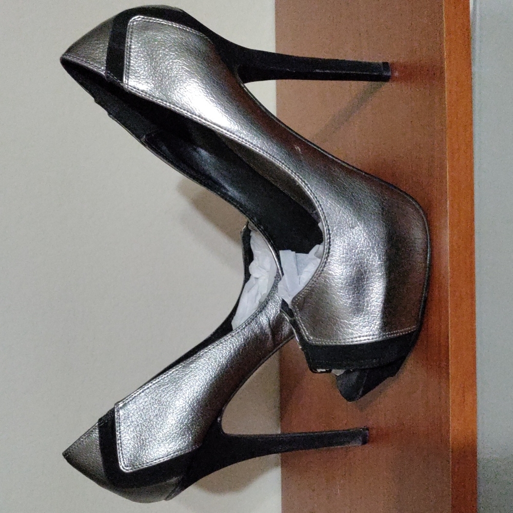 Joey black and silver stilletto size 10 used good condition